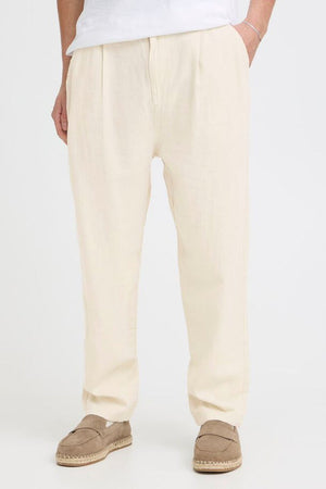 Solid Ethan Tapered Pleat Pants Oatmeal