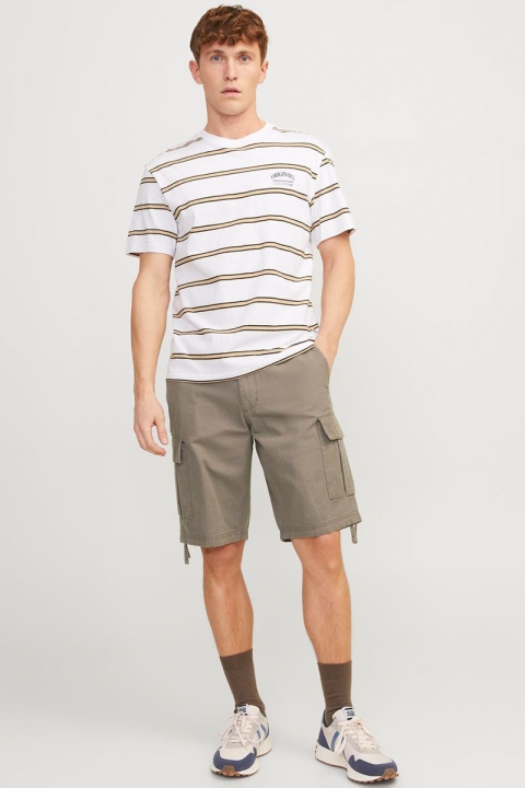 Jack & Jones Cole Barkley Cargo Shorts Bungee Cord