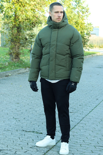 World Puffer Jacket Olive Night