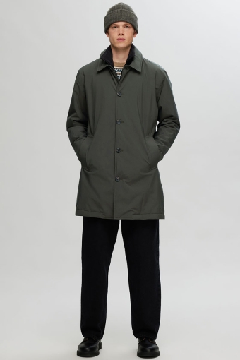 Alvin Mac Coat Kambaba