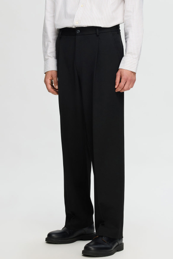 Loose Finn Flex Pants Black